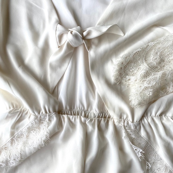 Tie Front Lace Romper - Picture 2 of 5